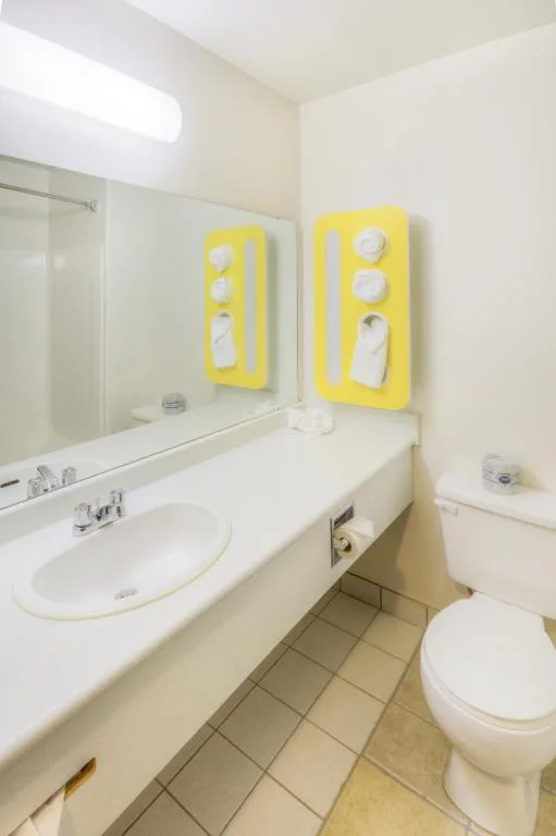 Motel 6-Regina, SK — 3