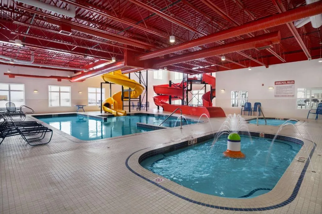 Ramada by Wyndham Emerald Park/Regina East — 4