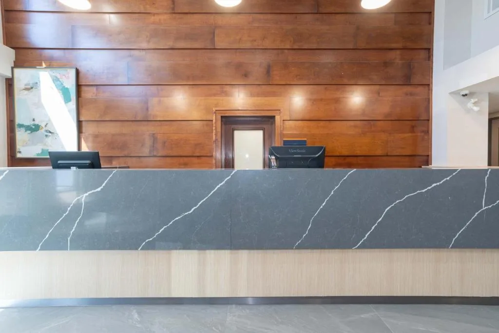 Sandman Hotel & Suites Regina — 4