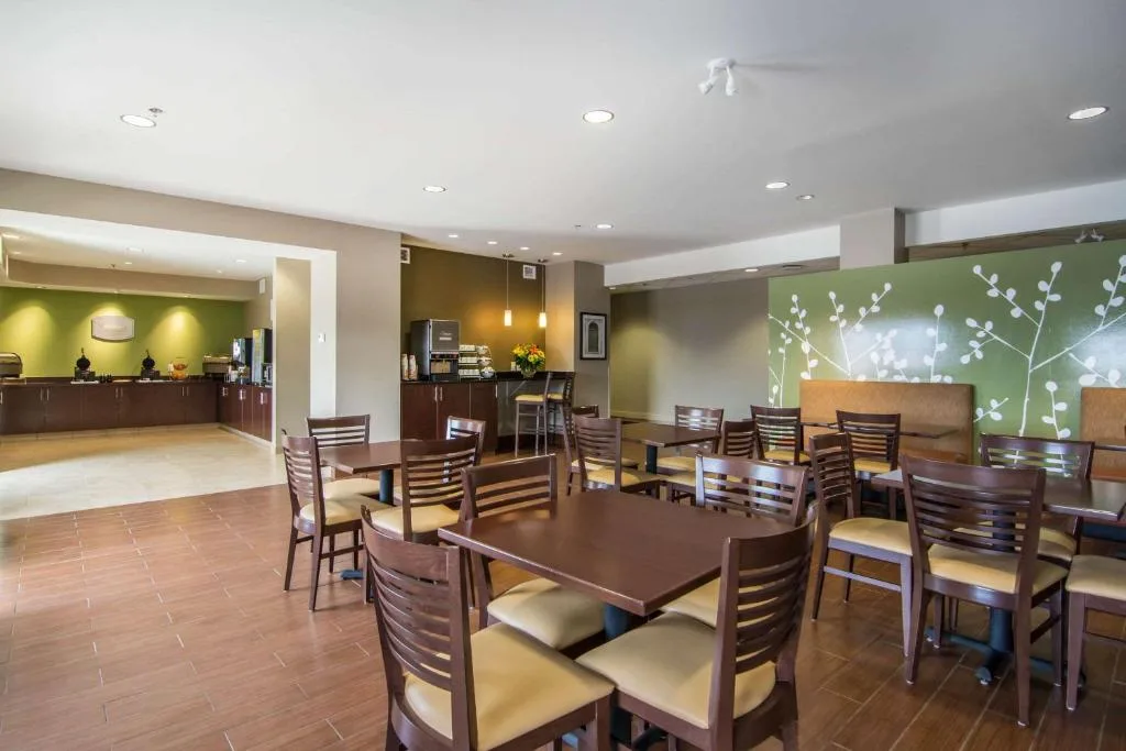 Sleep Inn Regina East — 4