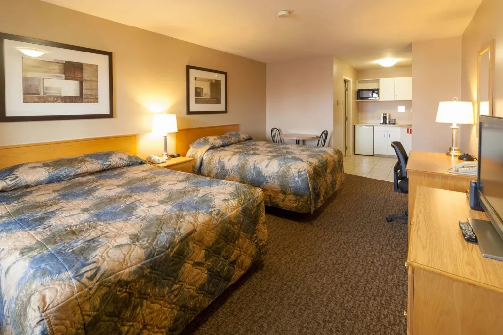 BCMInns Hotels - Rusty's Fort McMurray Hotel — 2