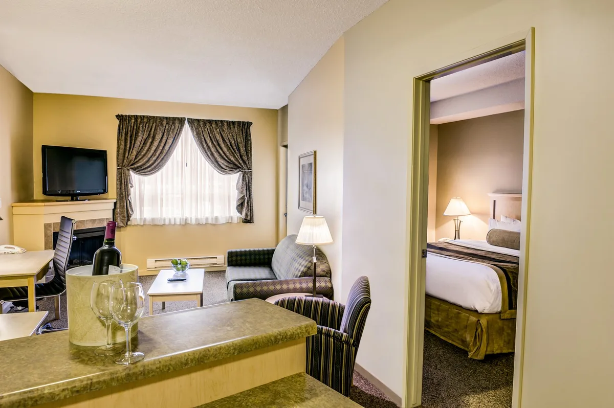 Clearwater Suite Hotel — 4