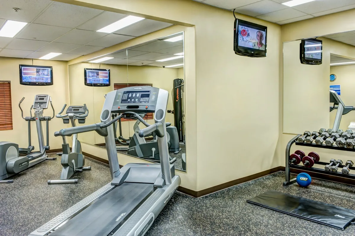 Clearwater Suite Hotel — 5