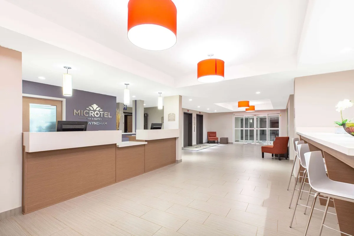 Microtel Inn & Suites by Wyndham Fort McMurray — 2