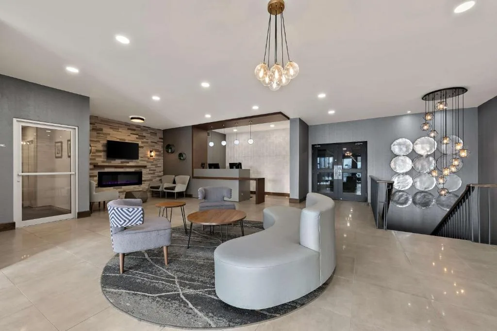 Best Western Parkway Hotel Toronto North — 2