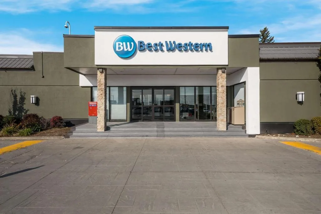 Best Western Parkway Hotel Toronto North — 3