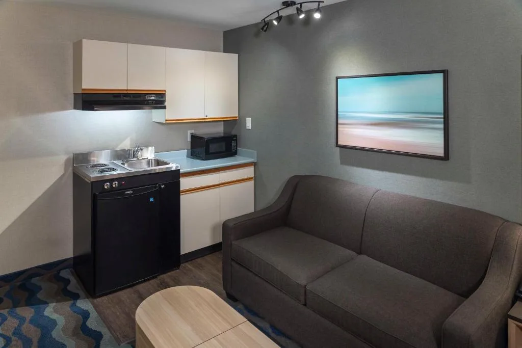 Accent Inns Vancouver Airport — 4