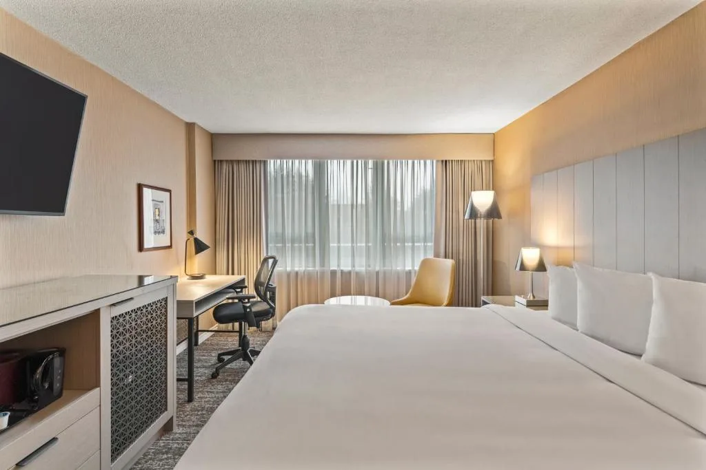 Executive Hotel Vancouver Airport — 2