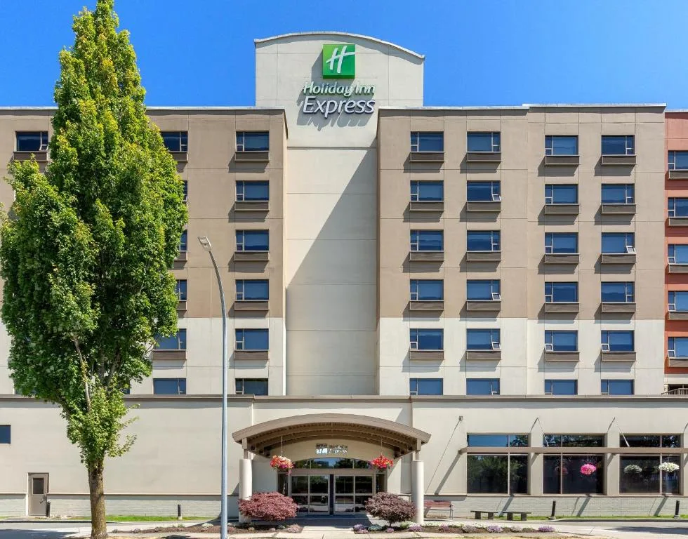 Holiday Inn Express Vancouver Airport-Richmond by IHG — 3