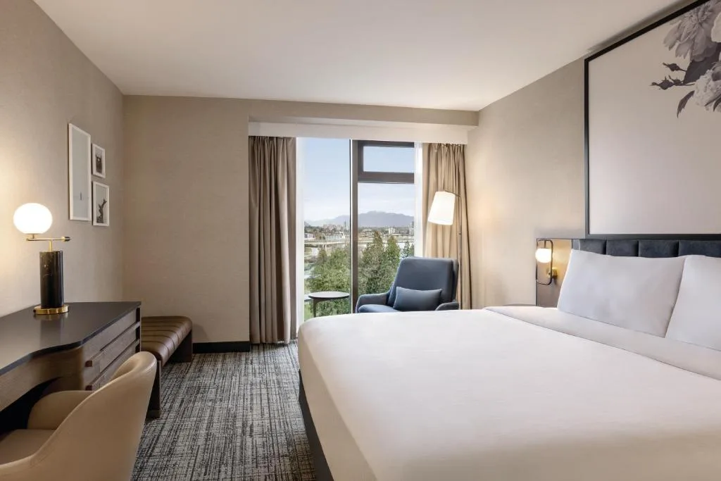 Radisson Blu Vancouver Airport Hotel & Marina — 2