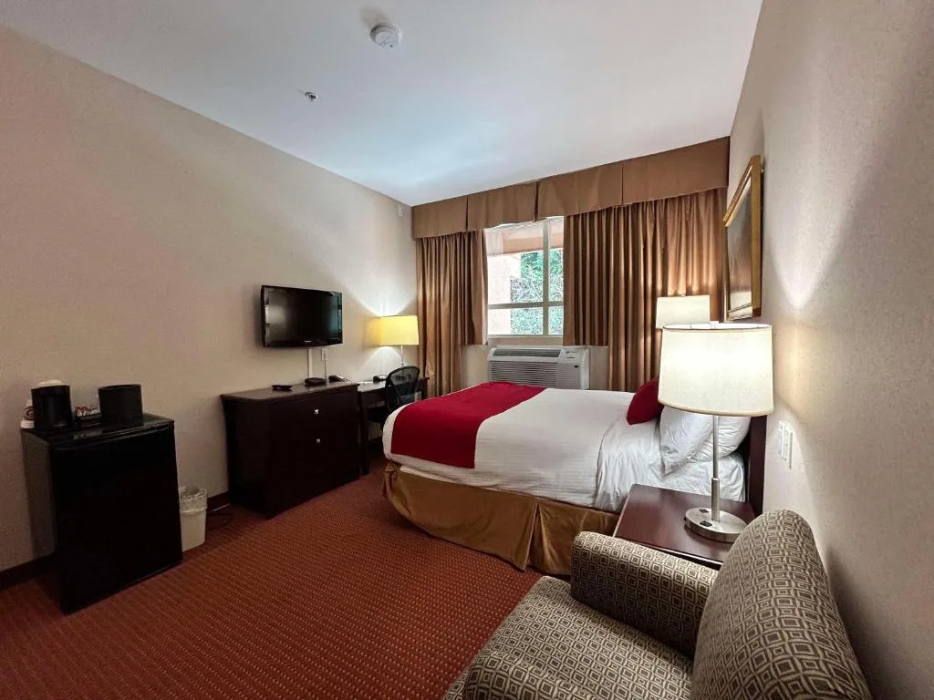 SureStay by Best Western Richmond Vancouver Airport — 5