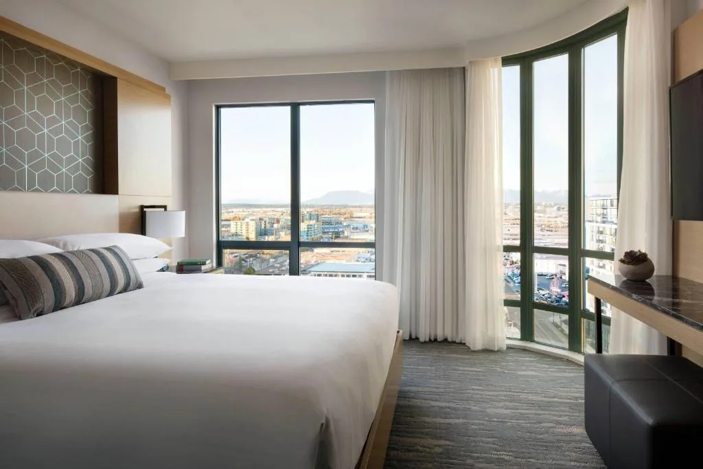 Vancouver Airport Marriott Hotel — 2