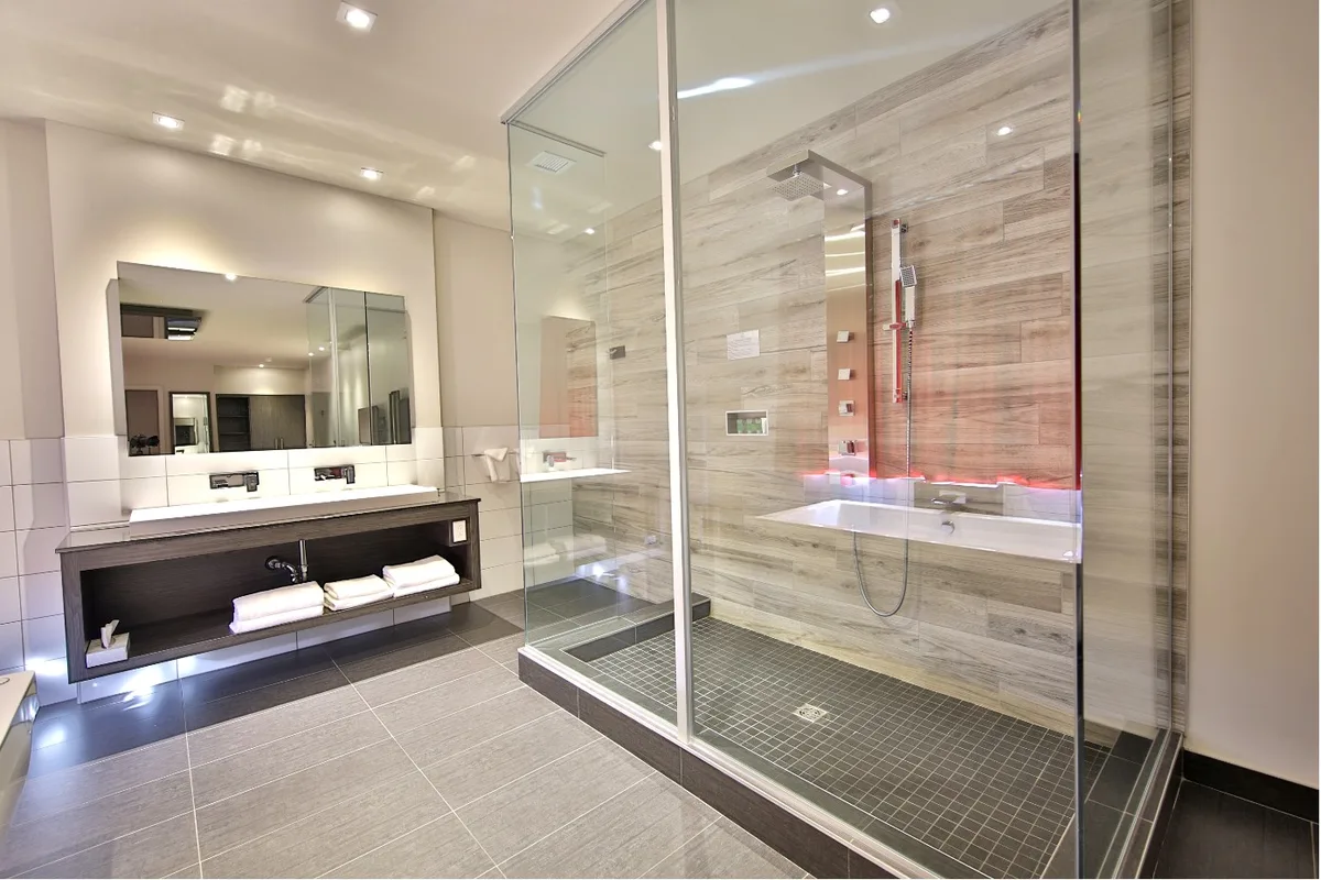 Hôtel Ô Suites Laval