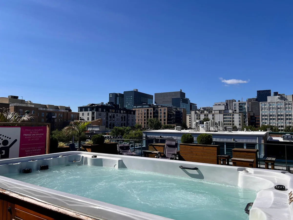 M Montreal