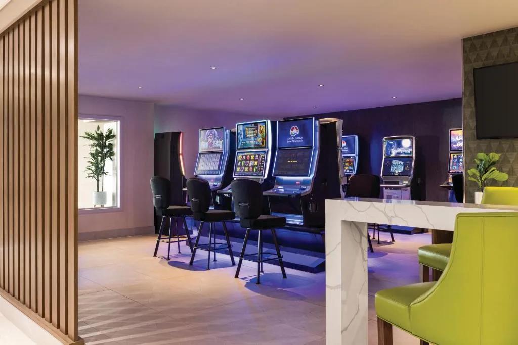 Crowne Plaza Saint John Harbour View by IHG — 3