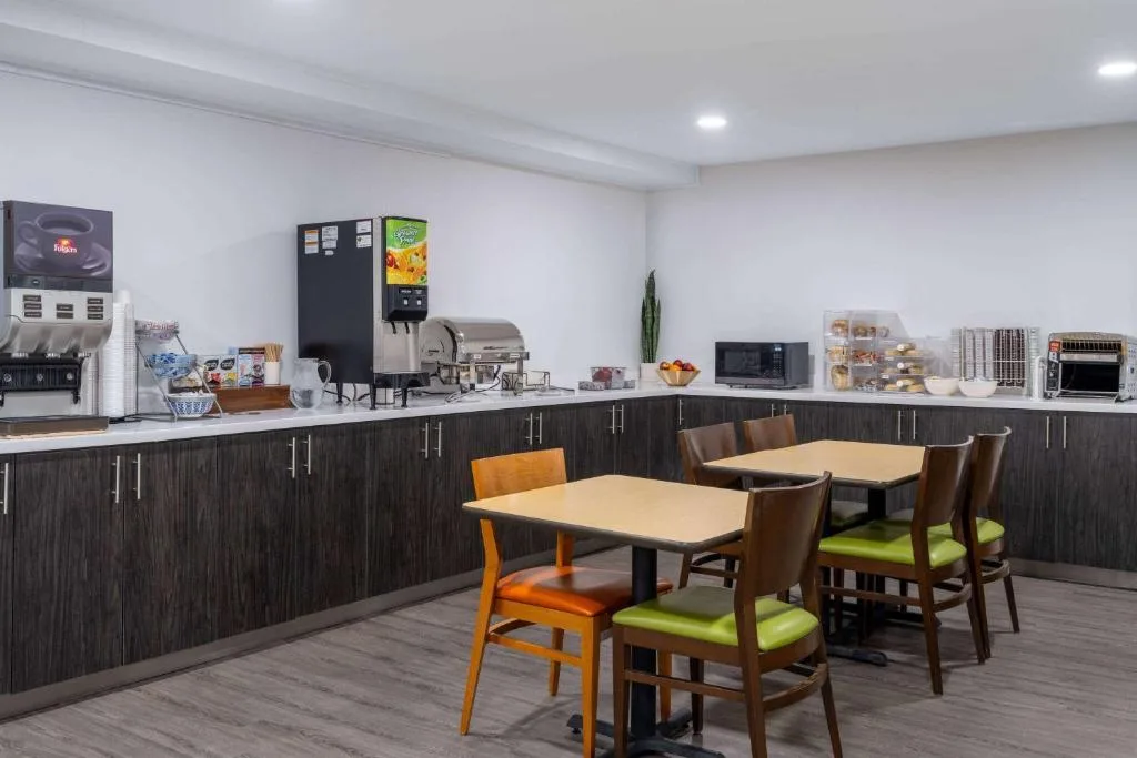 Travelodge Suites by Wyndham Saint John — 4