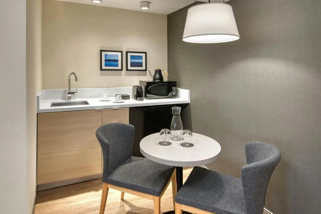 The Insignia Hotel, Sarnia, a Tribute Portfolio Hotel — 3