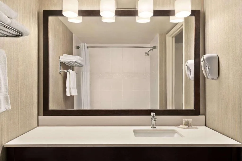 Days Inn by Wyndham Saskatoon — 3