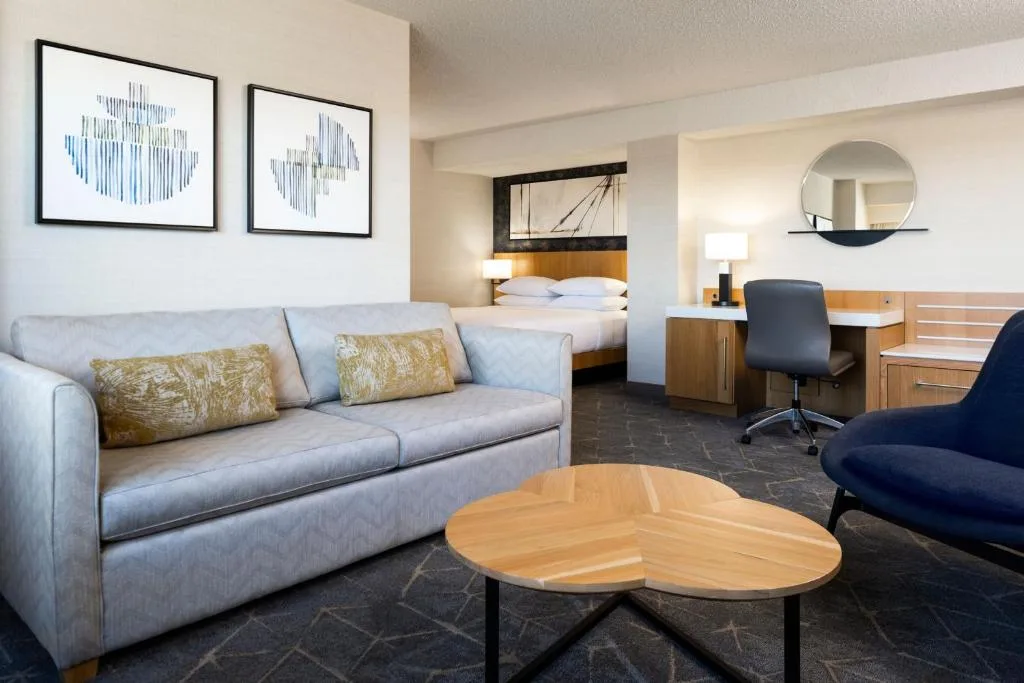 Delta Hotels by Marriott Saskatoon Downtown — 2