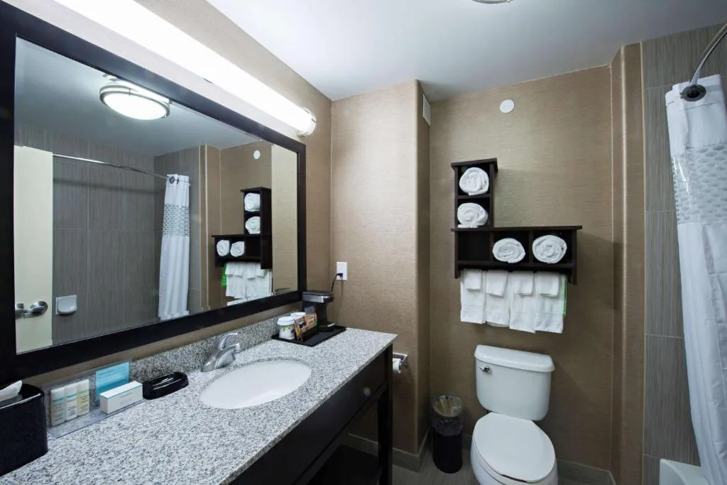 Hampton Inn Saskatoon South — 3