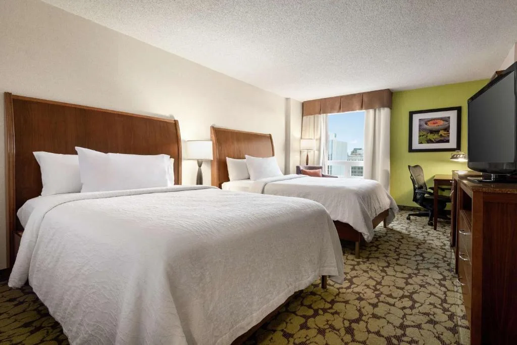 Hilton Garden Inn Saskatoon Downtown — 2