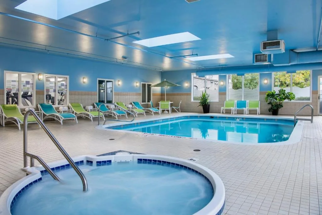 Holiday Inn Express & Suites Saskatoon Centre by IHG — 4