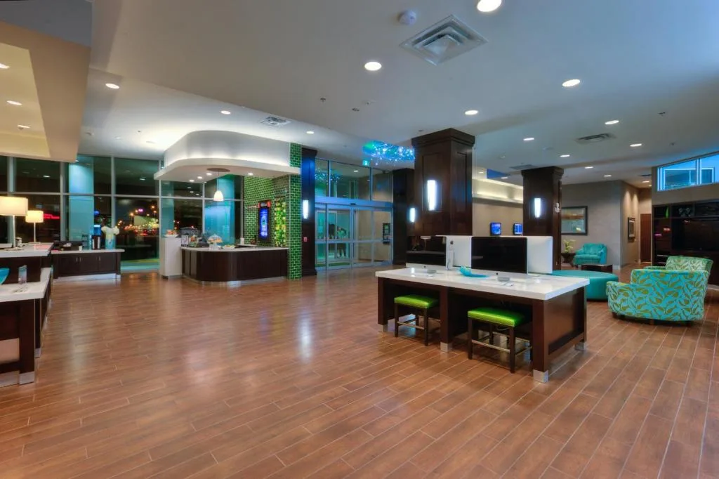 Holiday Inn Saskatoon Downtown by IHG — 3