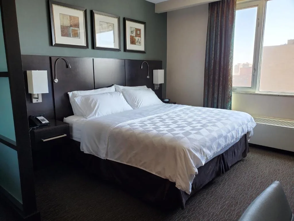 Holiday Inn Saskatoon Downtown by IHG — 5