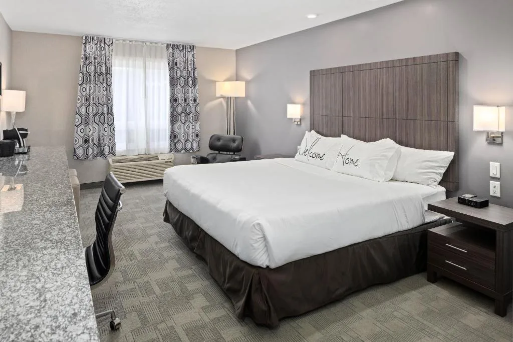 Home Inn & Suites Saskatoon South — 2
