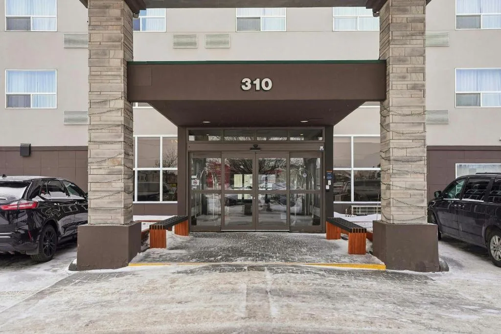 Sandman Hotel Saskatoon — 2