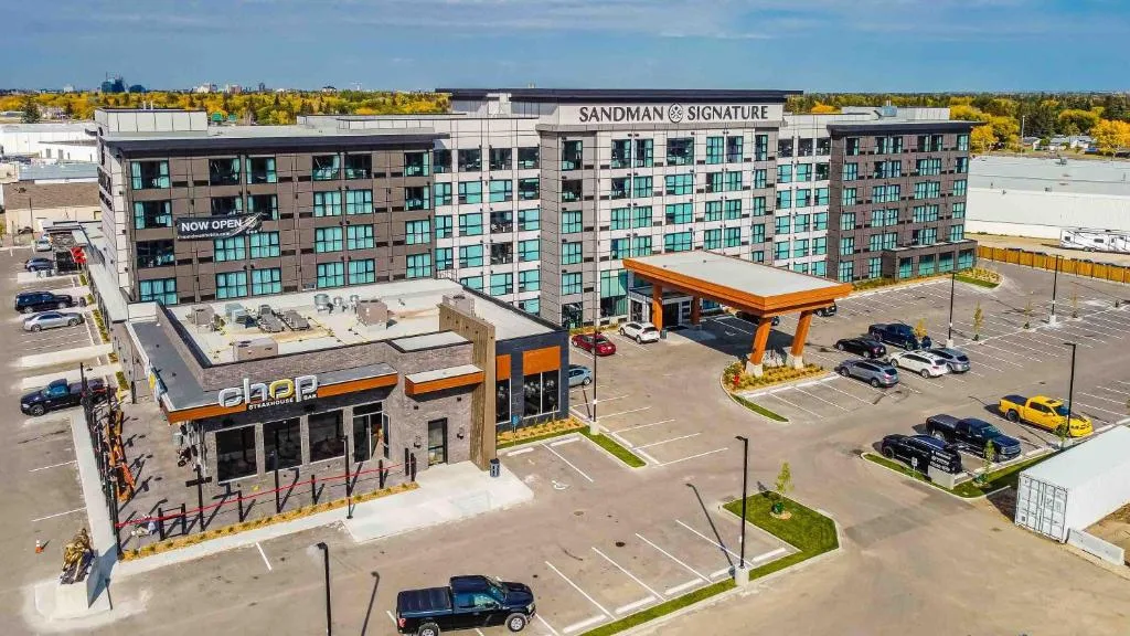 Sandman Signature Saskatoon South Hotel — 2
