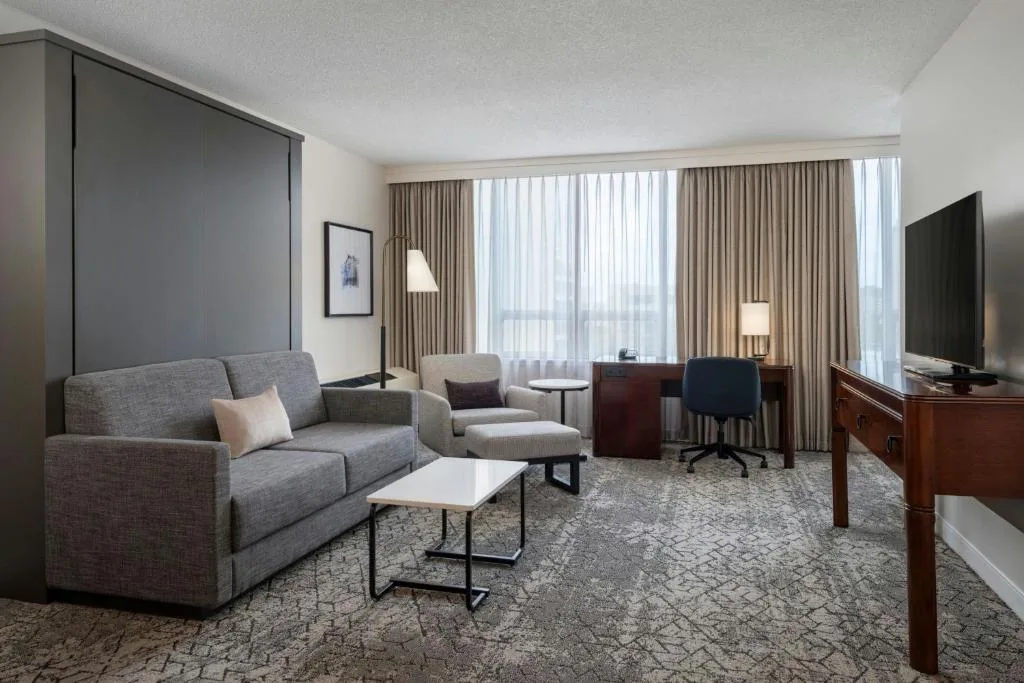 Sheraton Cavalier Saskatoon Hotel — 5