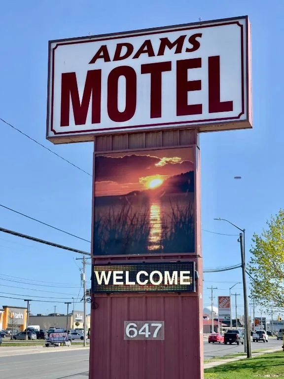 Adams Motel