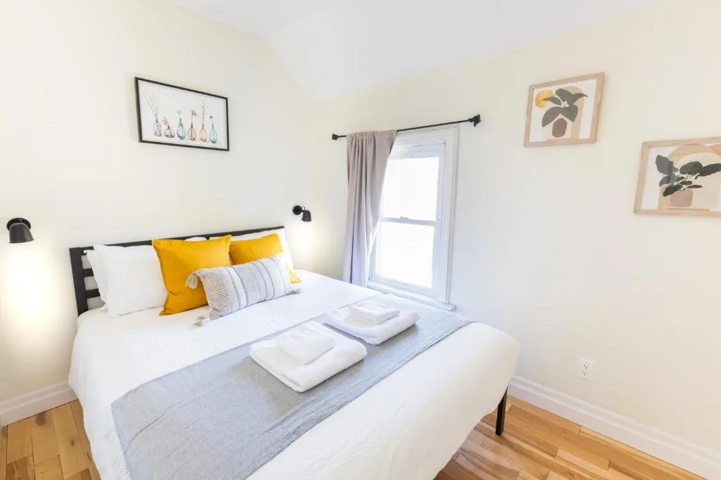 Cozy 2BDR Oasis in Ontario's Best Adventure Town — 2