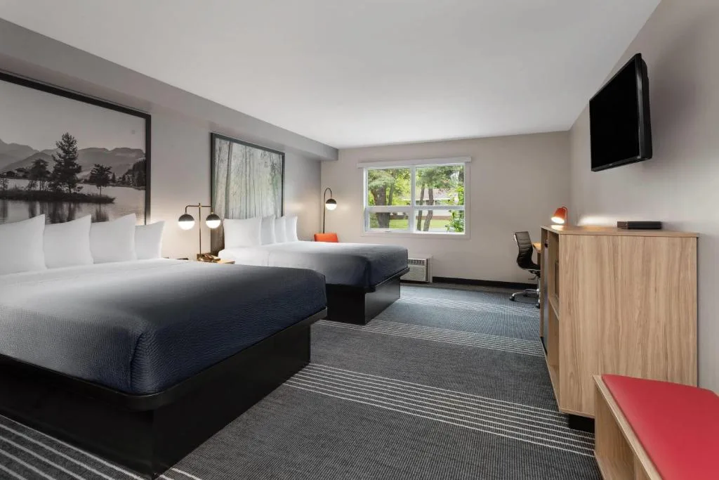 Super 8 by Wyndham Sault Ste Marie On — 4