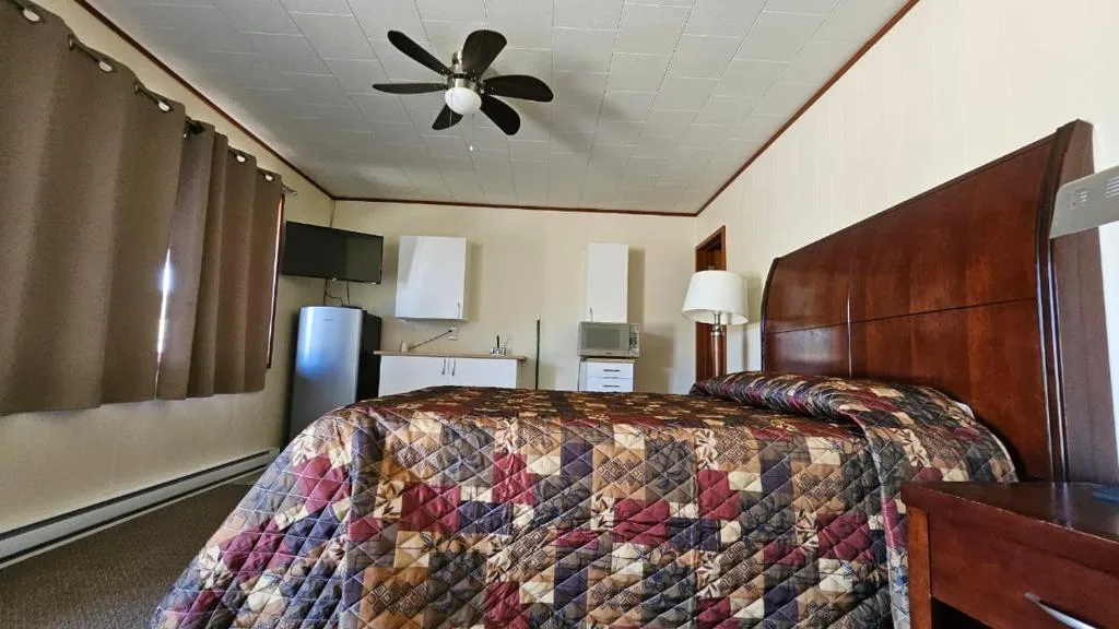 Super Nights Inn — 5