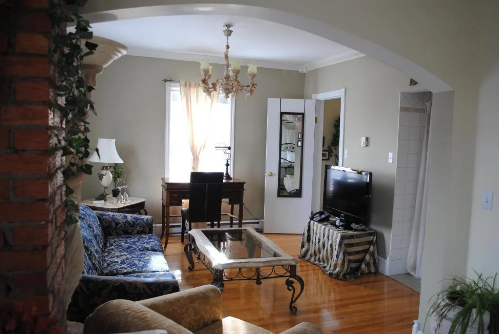 Auberge Marquis de Montcalm — 4