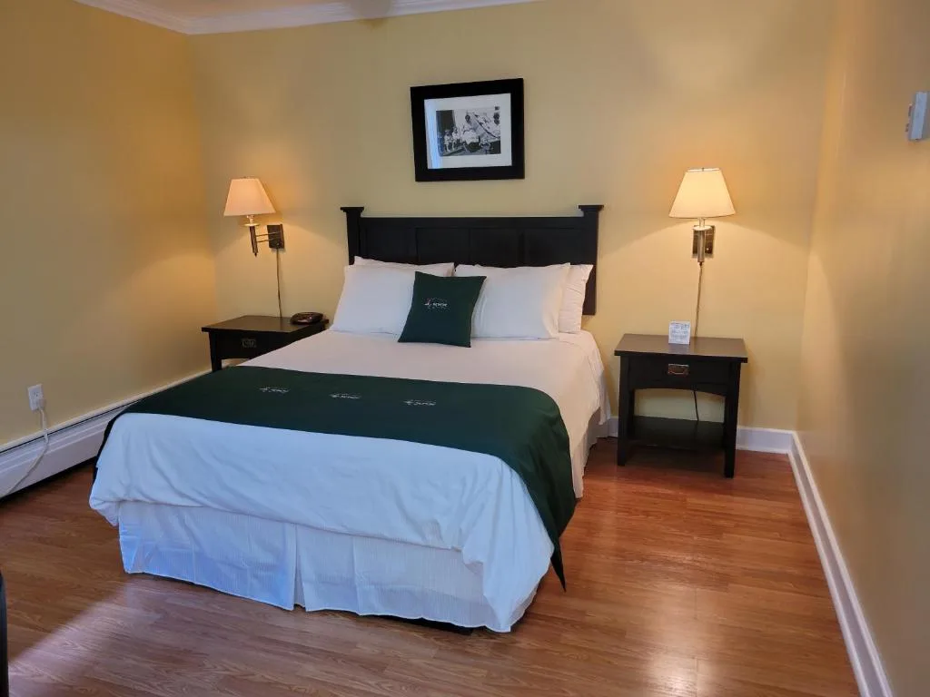 Grenfell Heritage Hotel & Suites — 2