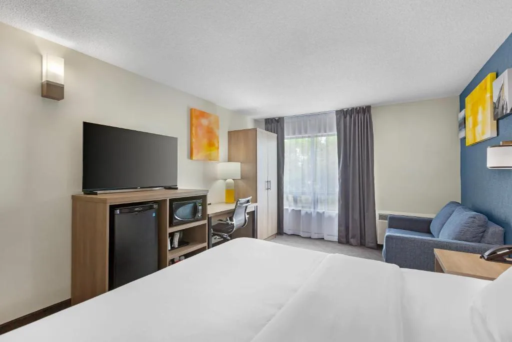Comfort Inn — 2