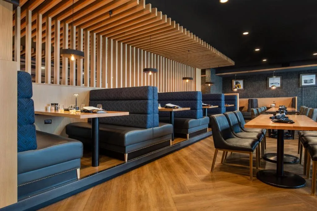 Holiday Inn Hotel & Suites St.Catharines-Niagara by IHG — 5