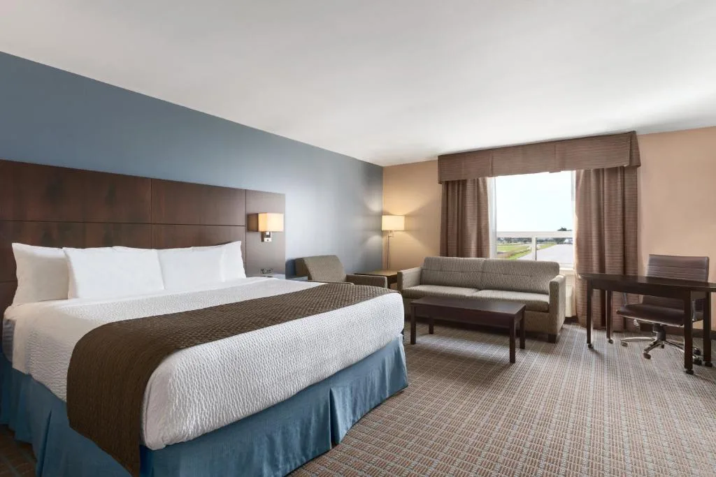 Days Inn by Wyndham Stephenville — 2