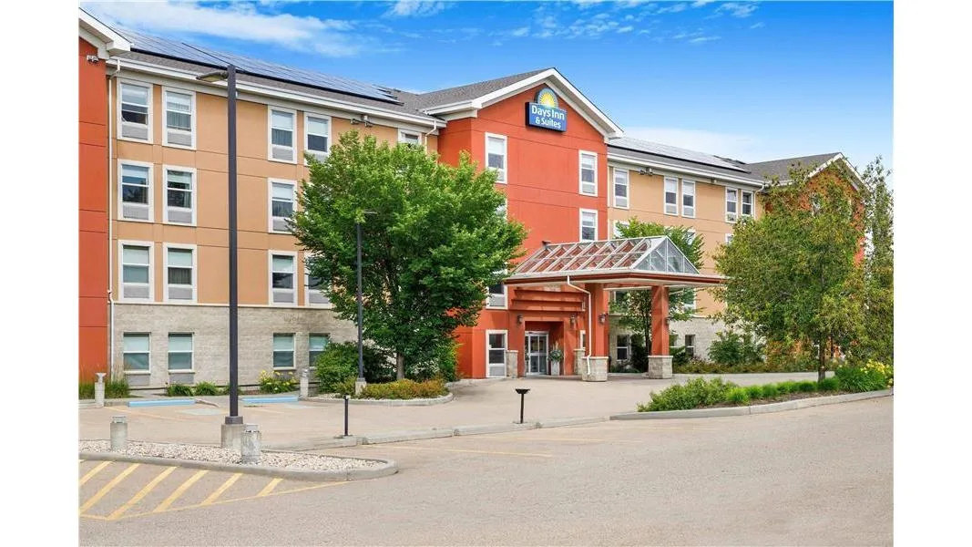 Days Inn & Suites by Wyndham Sherwood Park Edmonton