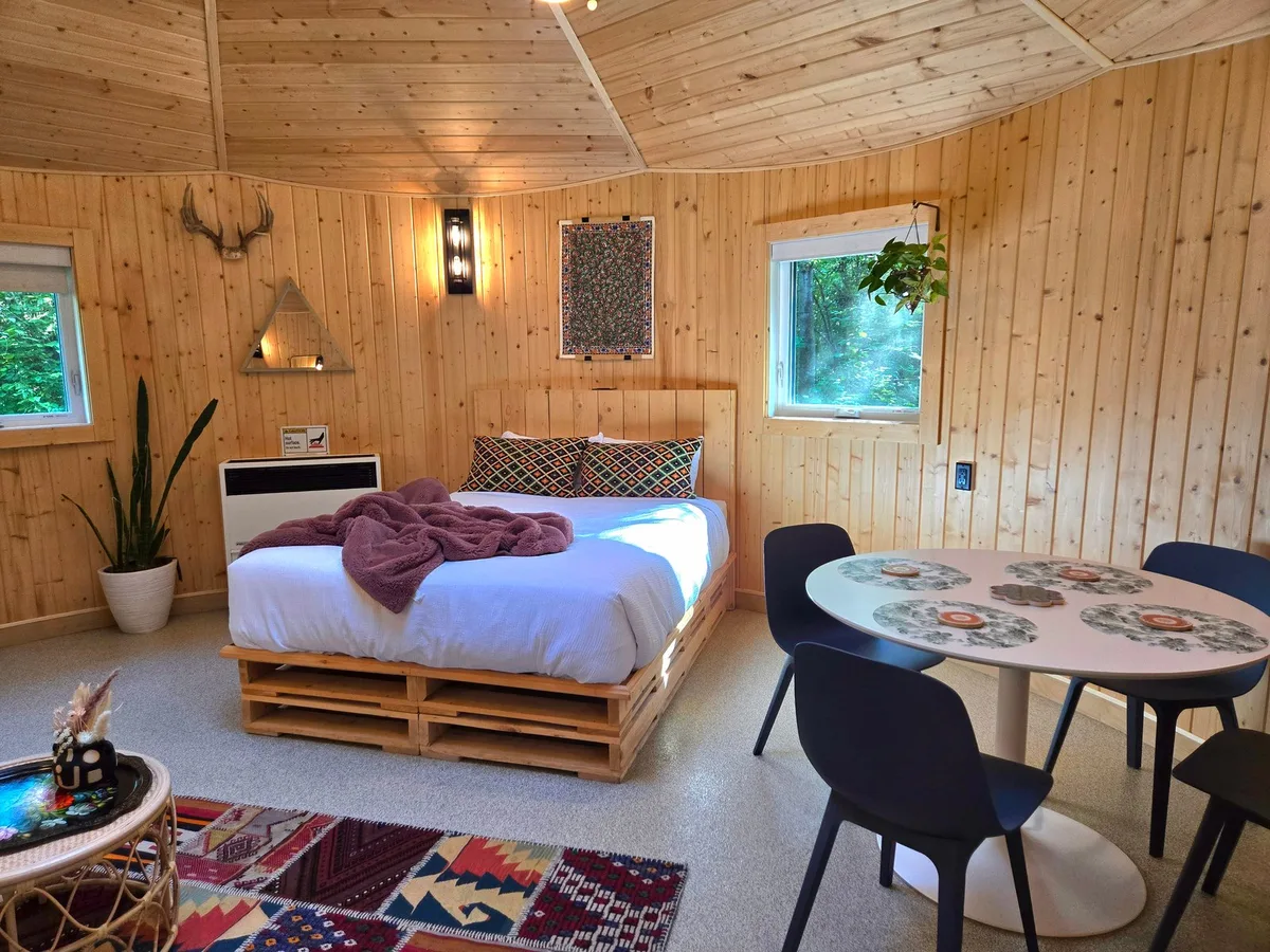 Elk Island Retreat — 4