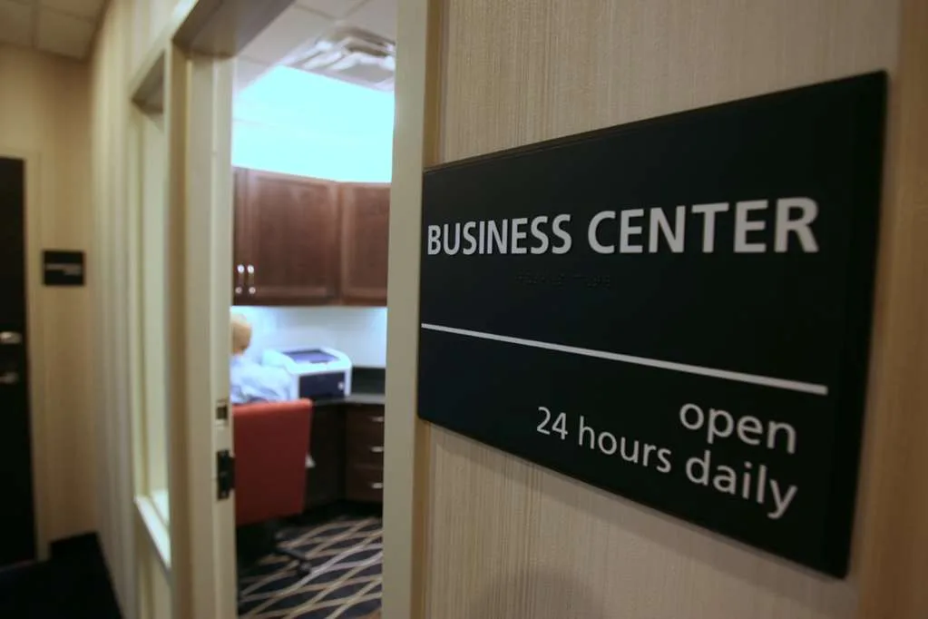 Hampton Inn by Hilton Fort Saskatchewan — 2