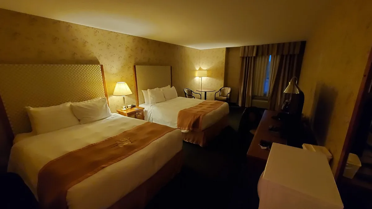 Lakeview Inns & Suites - Fort Saskatchewan