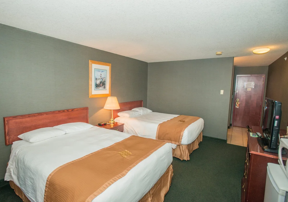 Lakeview Inns & Suites - Fort Saskatchewan — 4