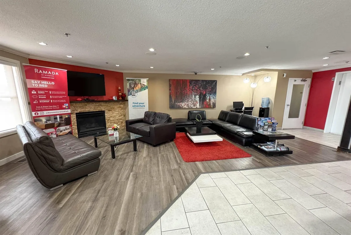 Ramada by Wyndham Sherwood Park — 3