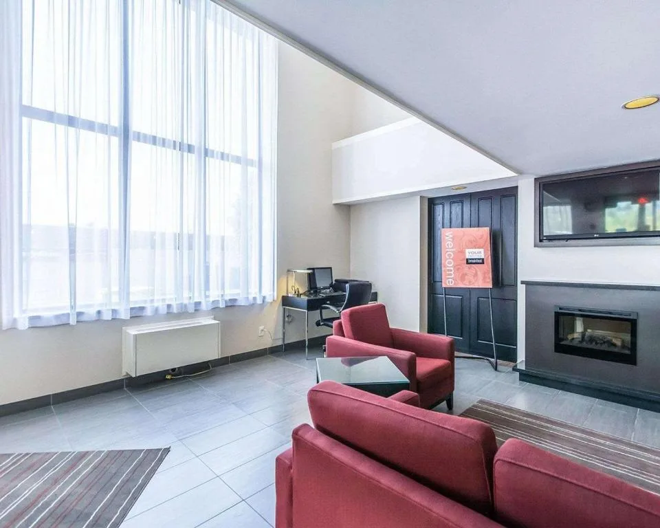 Comfort Inn Sudbury East — 4