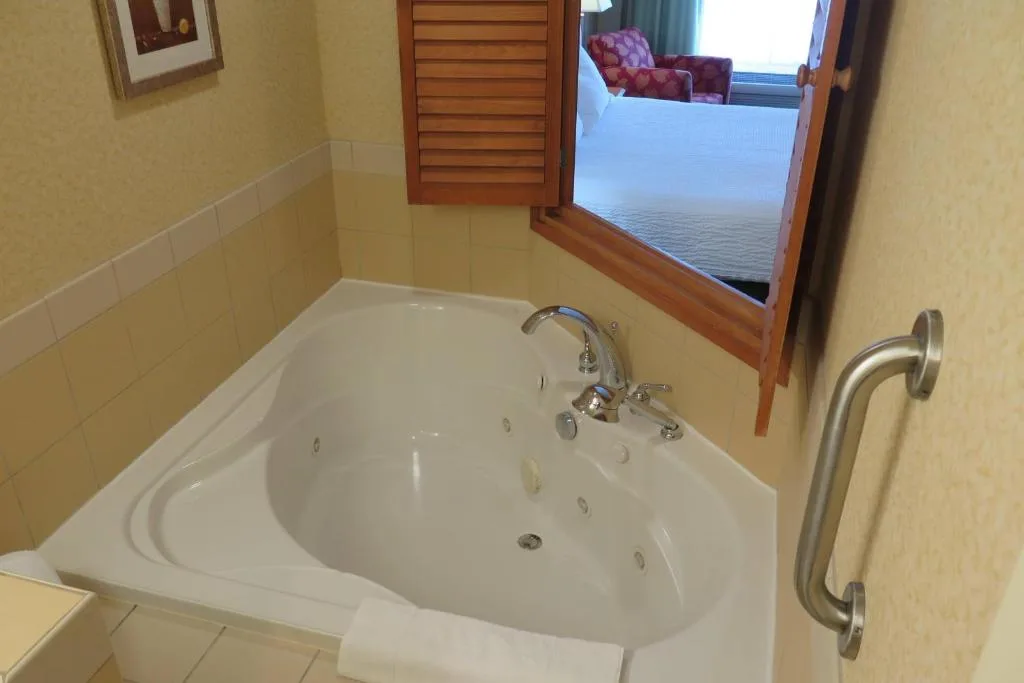 Fairfield by Marriott Inn & Suites Sudbury — 3
