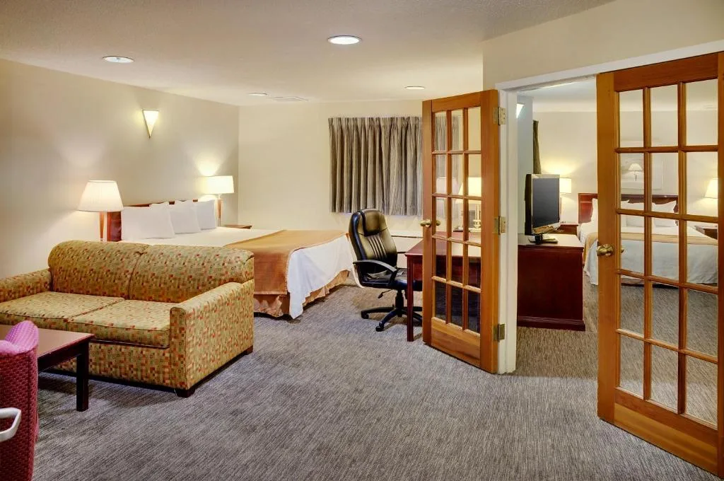 Travelodge Hotel by Wyndham Sudbury — 2